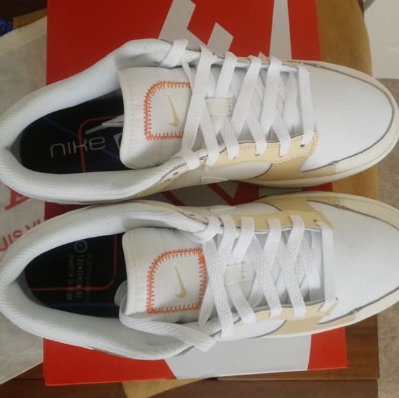 Nike Dunk Low " If Lost Return To " - Picture 6 of 10